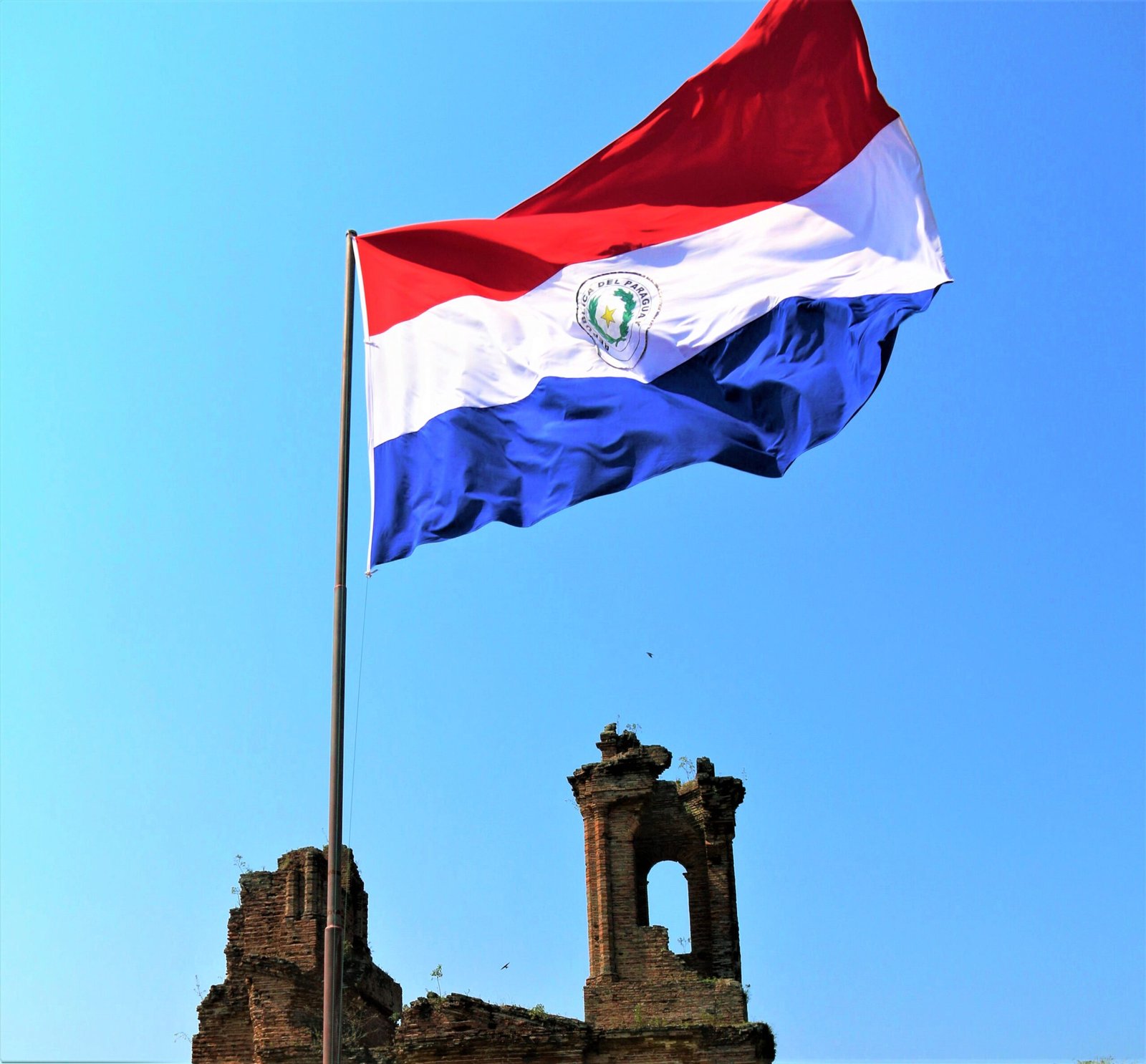 Bandera_paraguaya BANDERA PARAGUAY 90X145CM 23804 - Imagen 1
